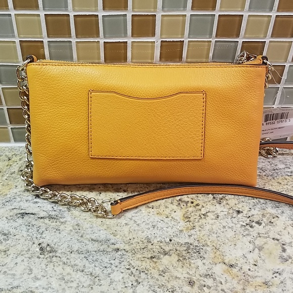 Authentic Coach Pebbled Leather Cross Body - Picture 2 of 8